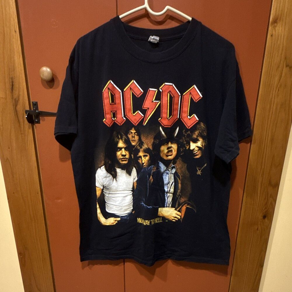 2001 Rare Vintage AC/DC Highway to Hell Shirt Size L Rock Band Concert Graphic